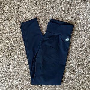 Black Adidas workout leggings